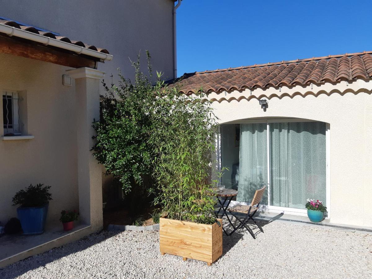 Le Petit Chatillon, Studio Douillet Au Calme En Provence サン・ポール・トロワ・シャトー エクステリア 写真
